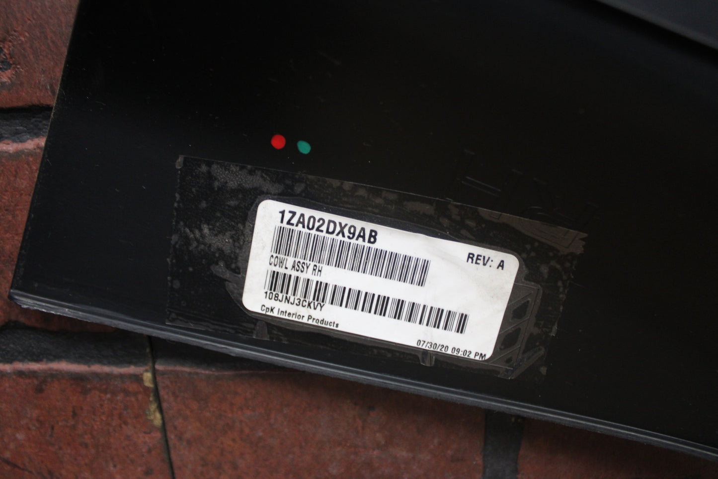 2015-2023 DODGE CHALLENGER FRONT RIGHT DOOR SILL SCUFF PLATE TRIM COVER OEM