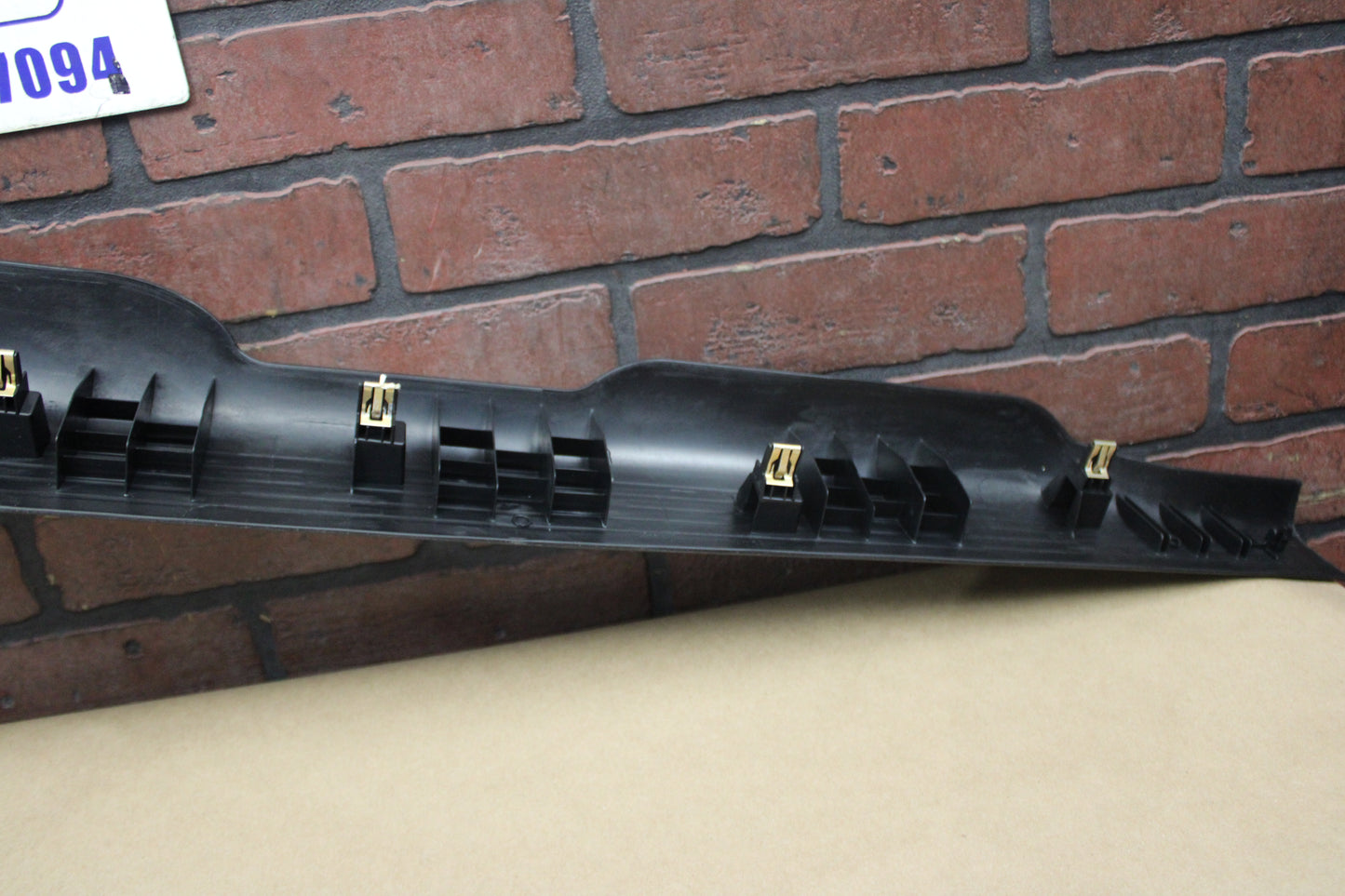 2015-2023 DODGE CHALLENGER FRONT RIGHT DOOR SILL SCUFF PLATE TRIM COVER OEM