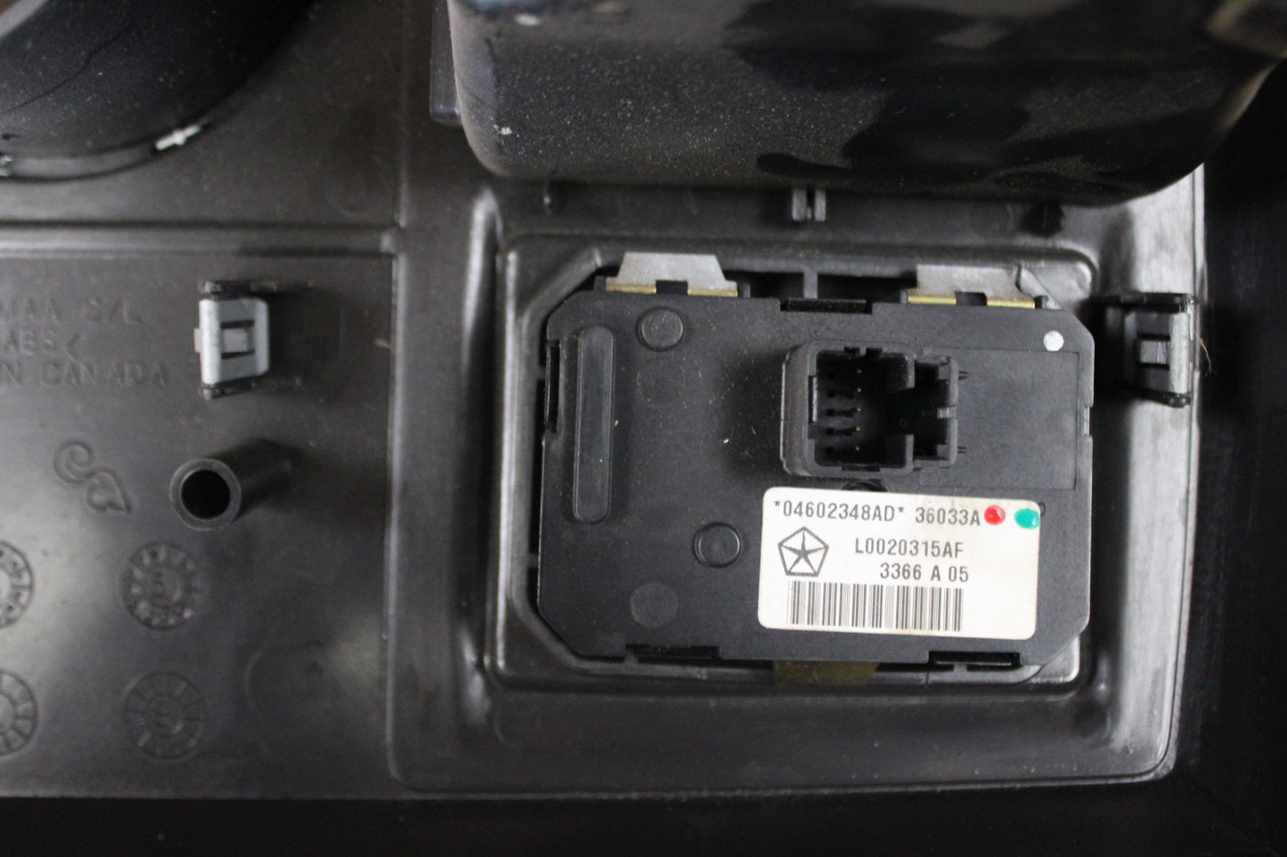 2005-2007 Dodge Charger Magnum SRT8 Instrument Gauge Cluster Light Switch Carbon