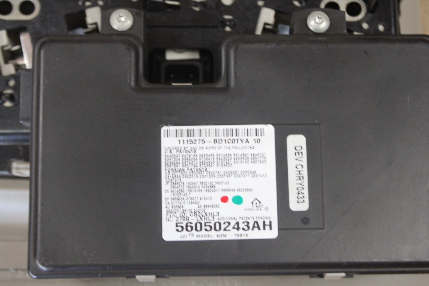 2005-2010 Dodge Charger Magnum 300 G/C Overhead Console Sunroof Switch Sunglass