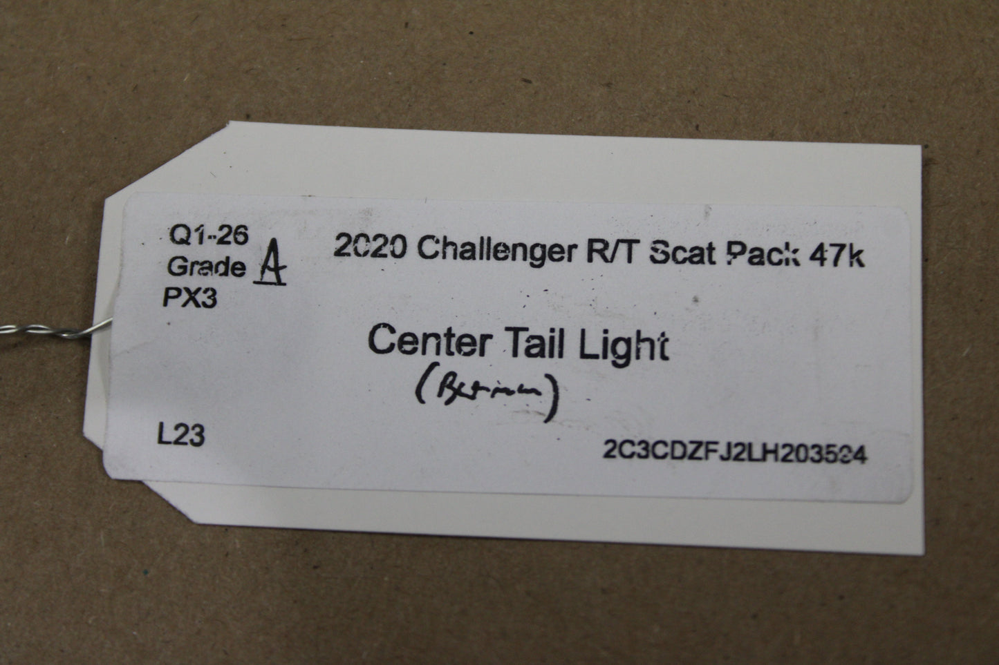 2015-2023 DODGE CHALLENGER TRUNK LID CENTER TAILLIGHT TAIL LIGHT OEM 68419751AA