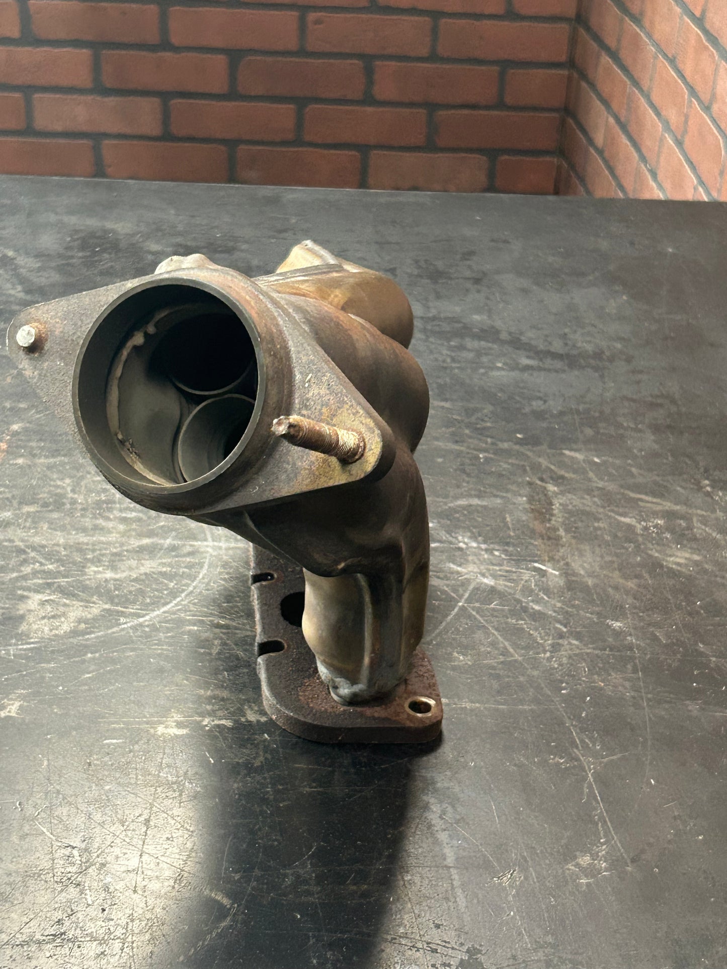 DMG 2006-14 Challenger Charger 300 6.4 6.1 Driver Left Exhaust Manifold Assembly