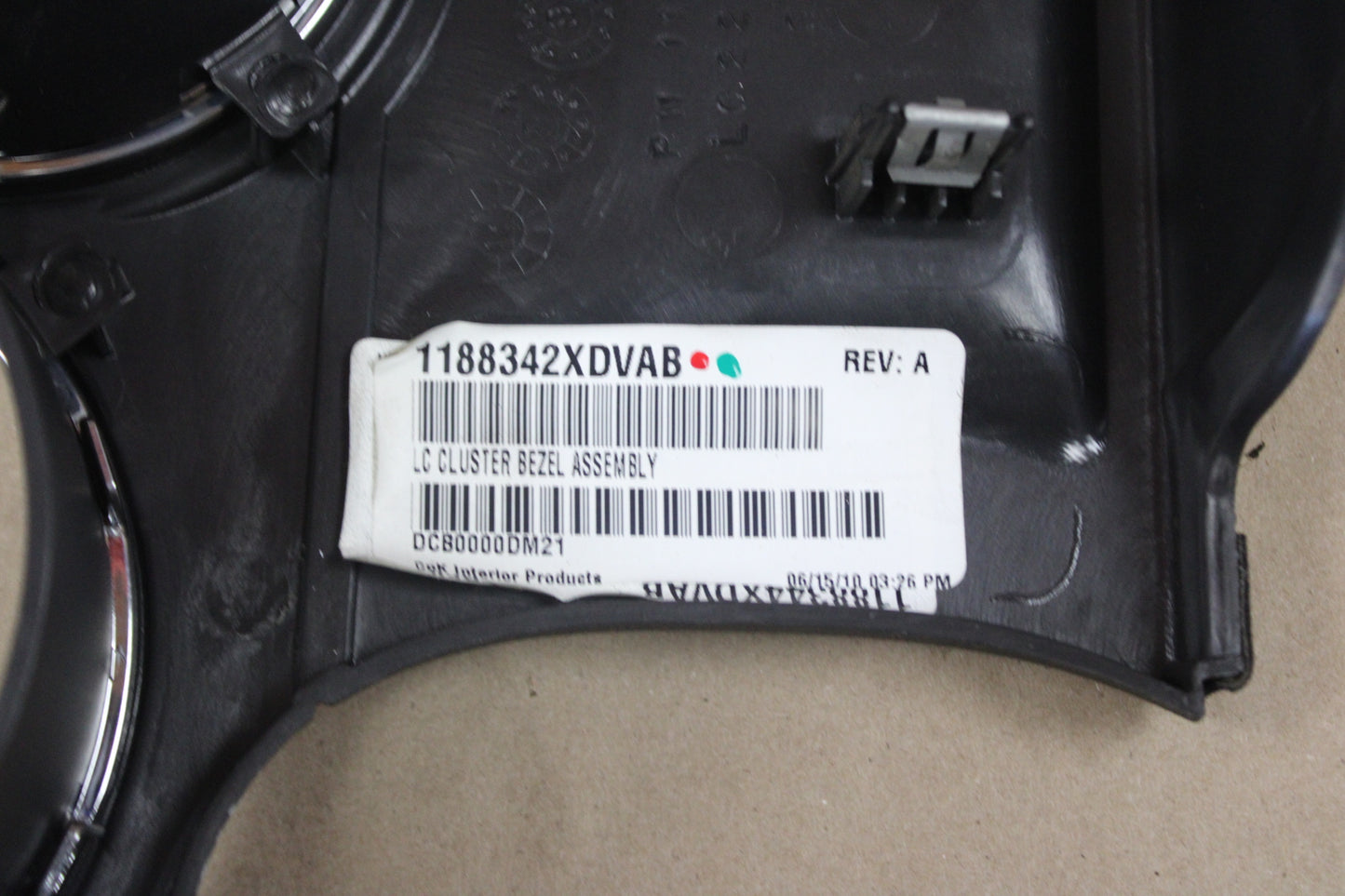 08-10 DODGE CHALLENGER OEM SPEEDOMETER GAUGE CLUSTER BEZEL DASH TRIM PANEL