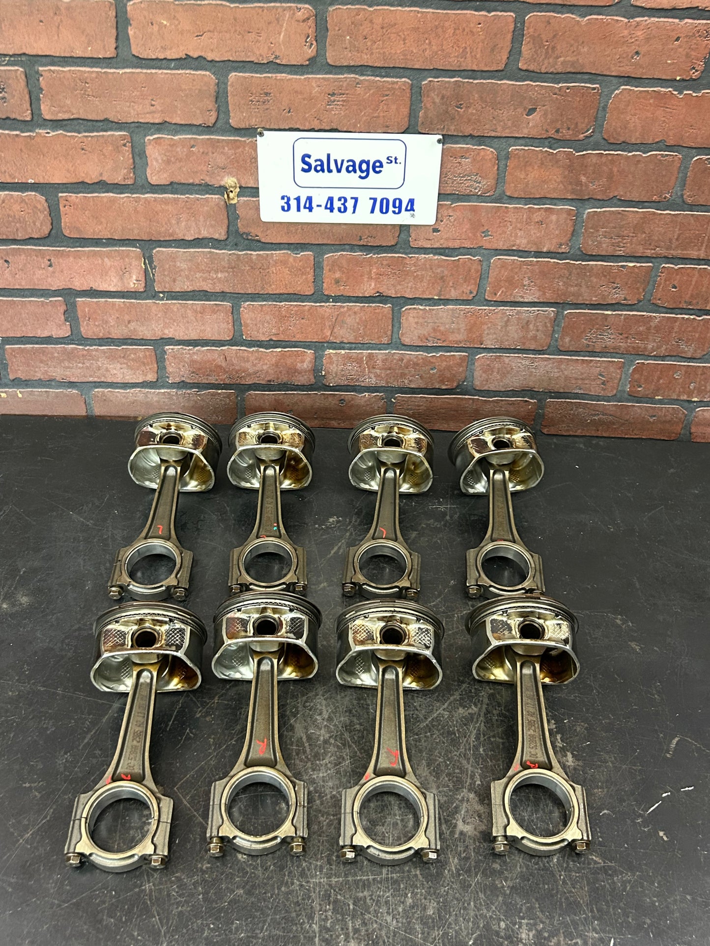 2005-2010 SRT8 6.1 HEMI Charger Challenger 300 Piston & Rod Set of 8 OEM