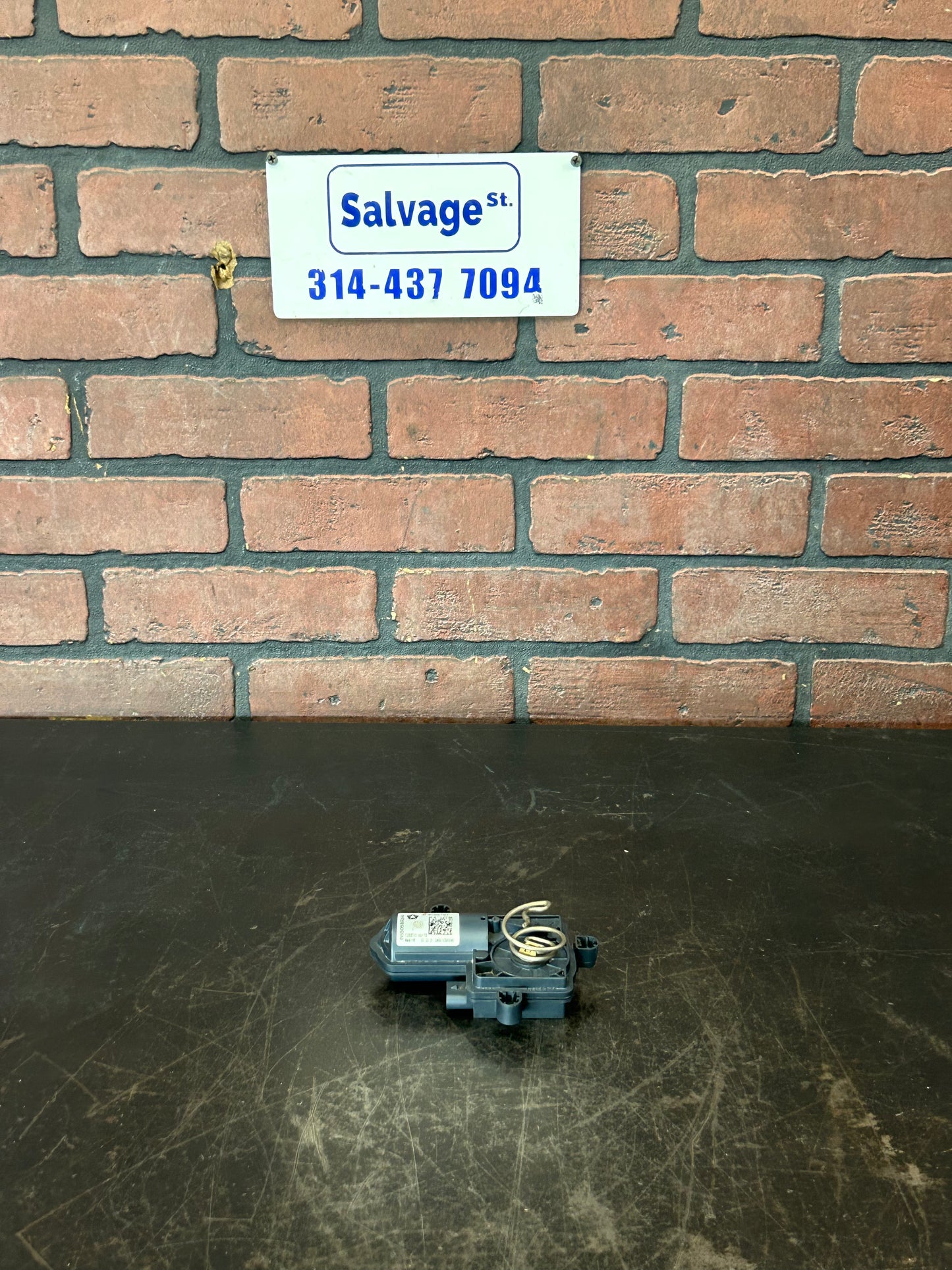 2015-2023 DODGE CHARGER CHALLENGER EXHAUST VALVE ACTUATOR RIGHT SIDE