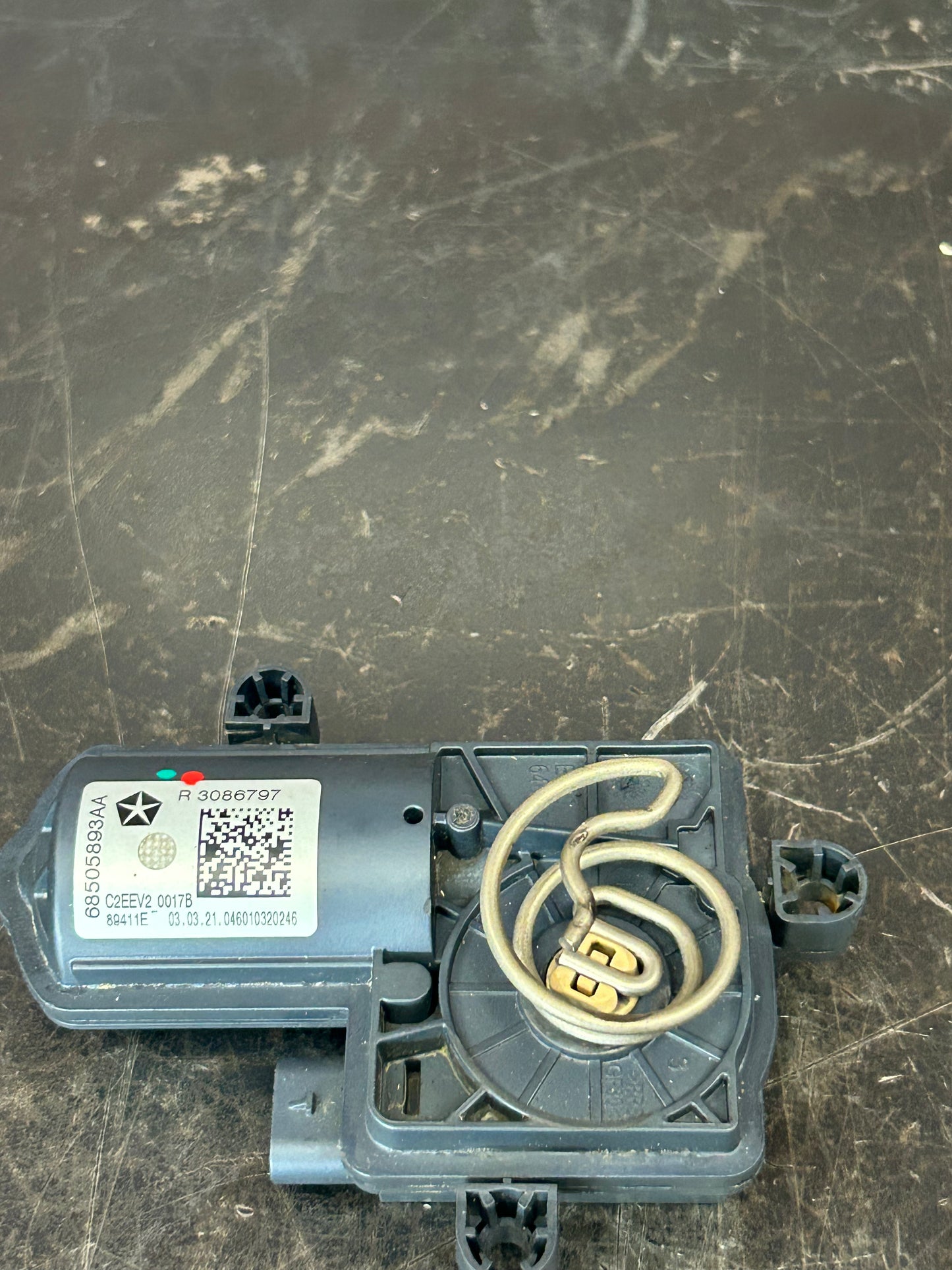 2015-2023 DODGE CHARGER CHALLENGER EXHAUST VALVE ACTUATOR RIGHT SIDE