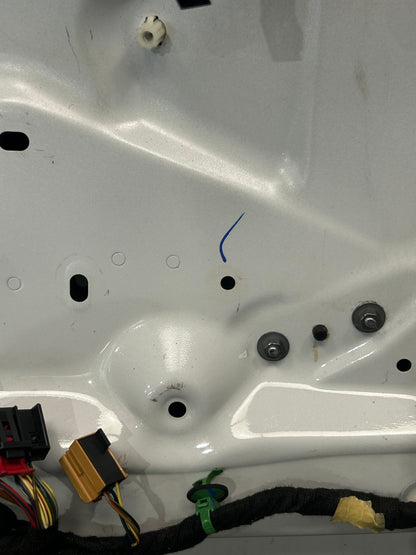 2011 - 2017 AUDI A8 L REAR PASSENGER RIGHT SIDE DOOR SHELL PANEL OEM WHITE