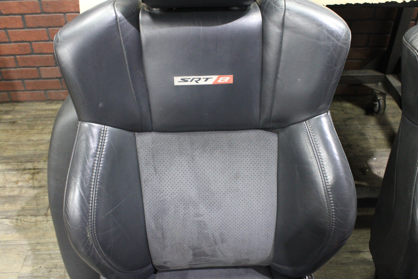 2005-2007 Chrysler 300C SRT-8 Seat Set Powered Memory Heated Front Rear Leather