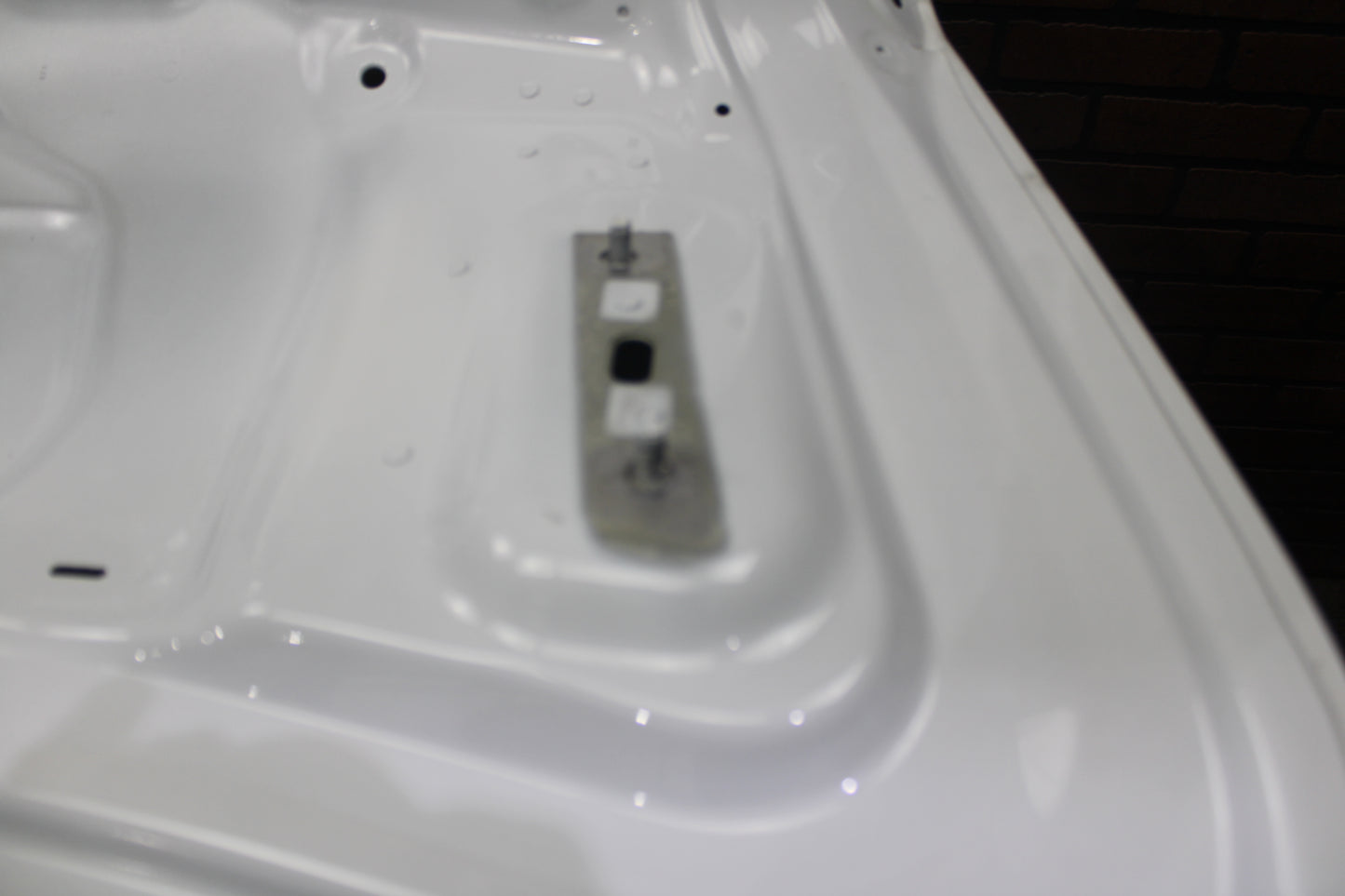 2011 - 2014 AUDI A8 QUATTRO REAR LIFTGATE TRUNK LID ASSEMBLY OEM WHITE