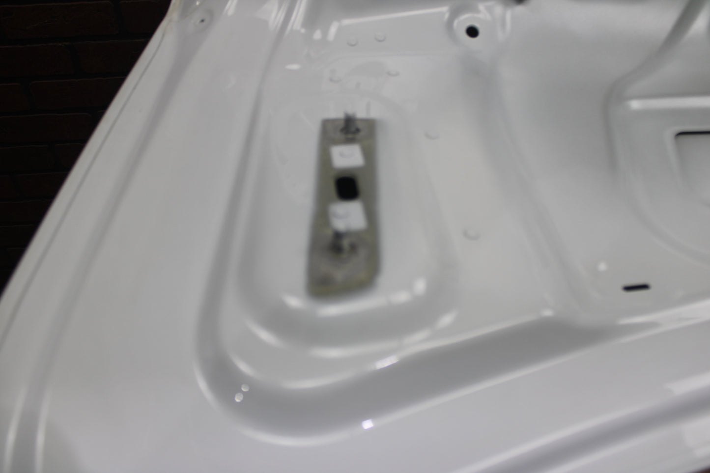 2011 - 2014 AUDI A8 QUATTRO REAR LIFTGATE TRUNK LID ASSEMBLY OEM WHITE