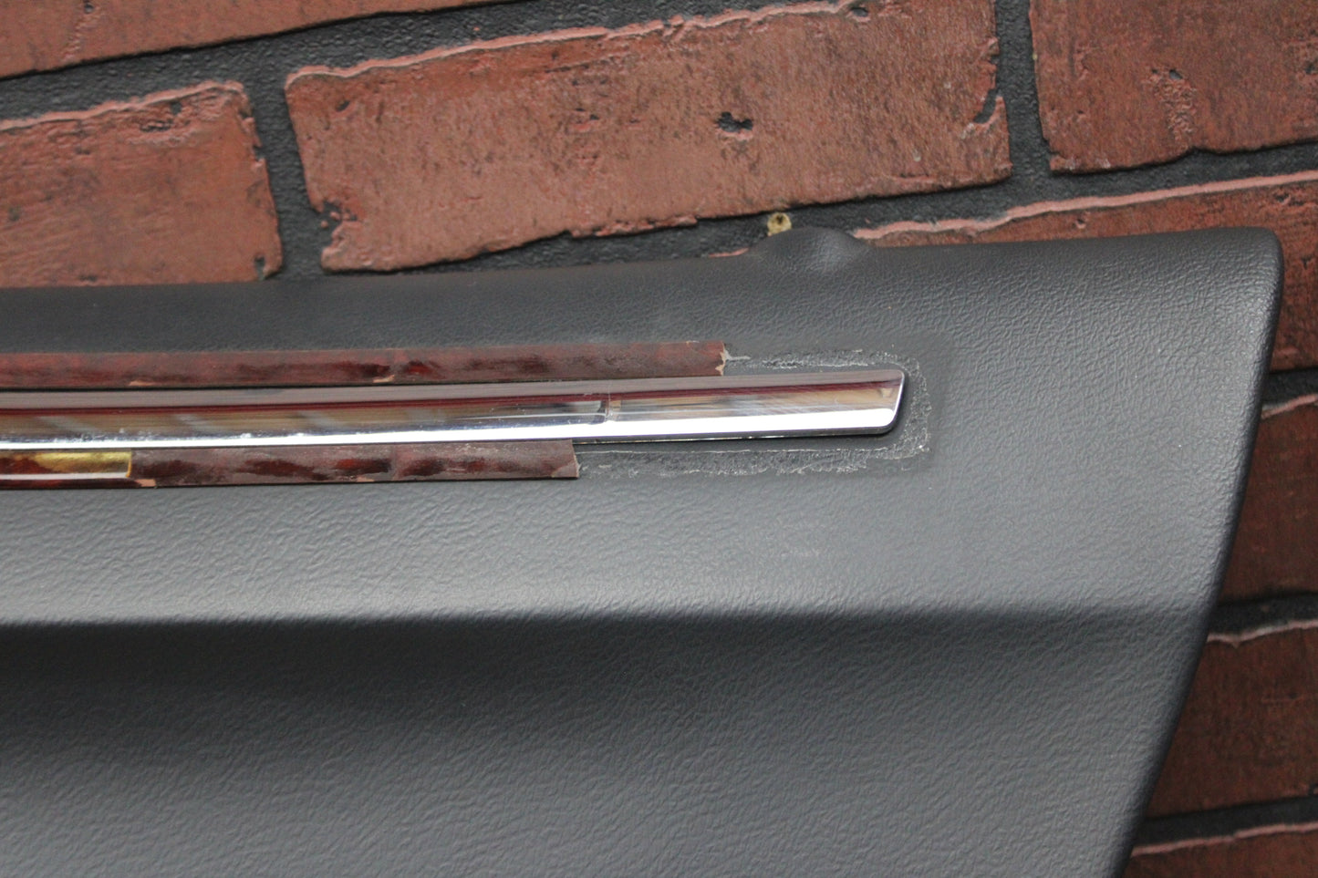 2005-2010 Chrysler 300C SRT-8 Right Rear Door Card Panel Trim Assembly Beige