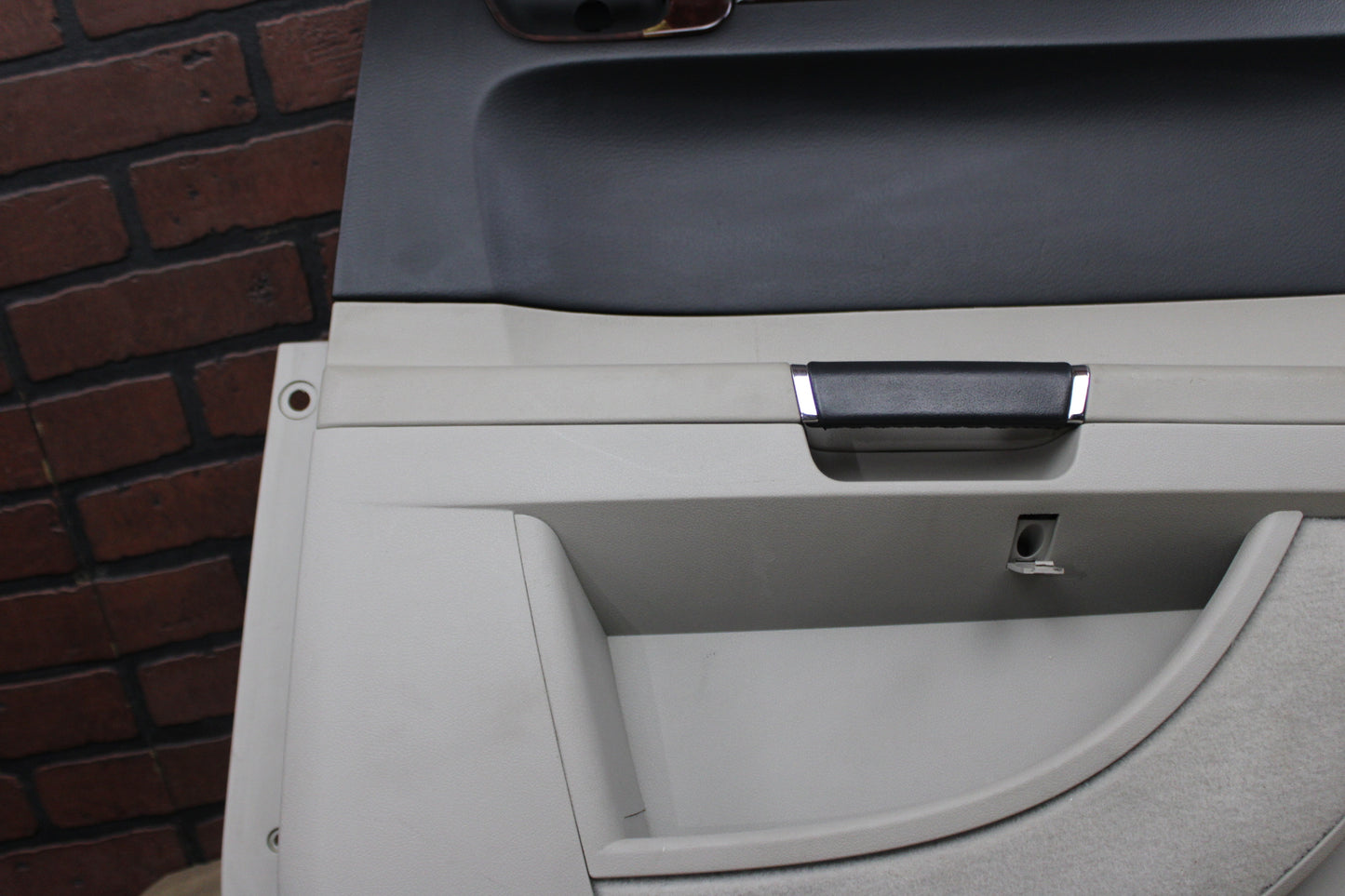 2005-2010 Chrysler 300C SRT-8 Right Rear Door Card Panel Trim Assembly Beige