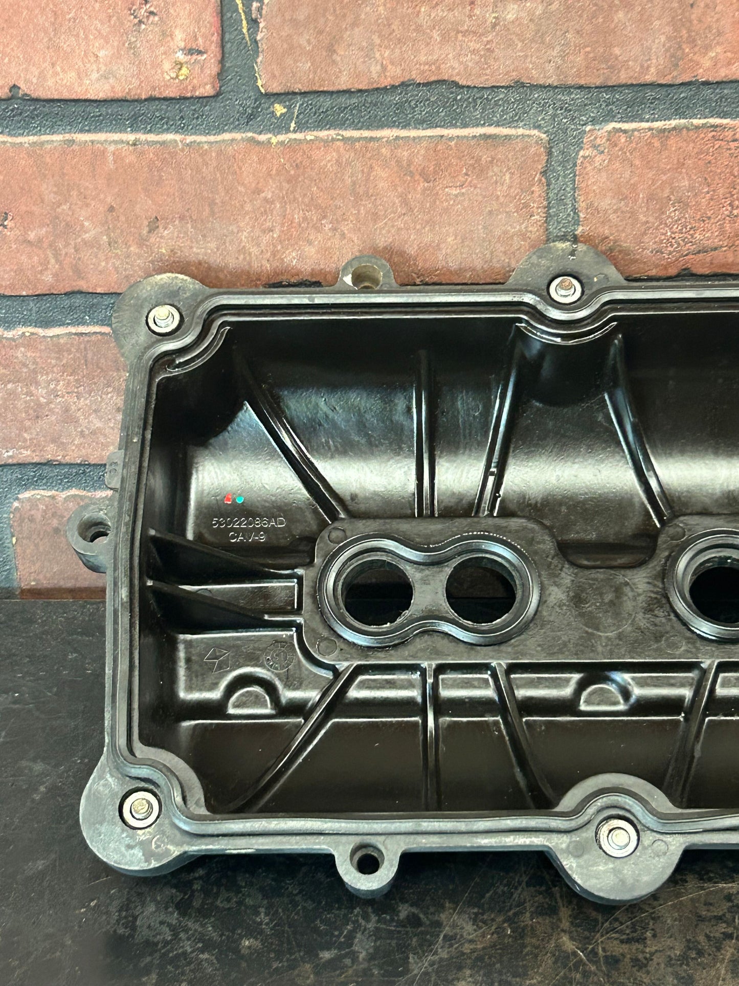 2006-2023 Genuine Mopar 5.7L 6.4L Hemi Valve Cover Dodge Chrysler 53022086AD