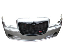 2006 CHRYSLER 300 SRT8 FRONT BUMPER ASSEMBLY W/ GRILLE & WIRE OEM