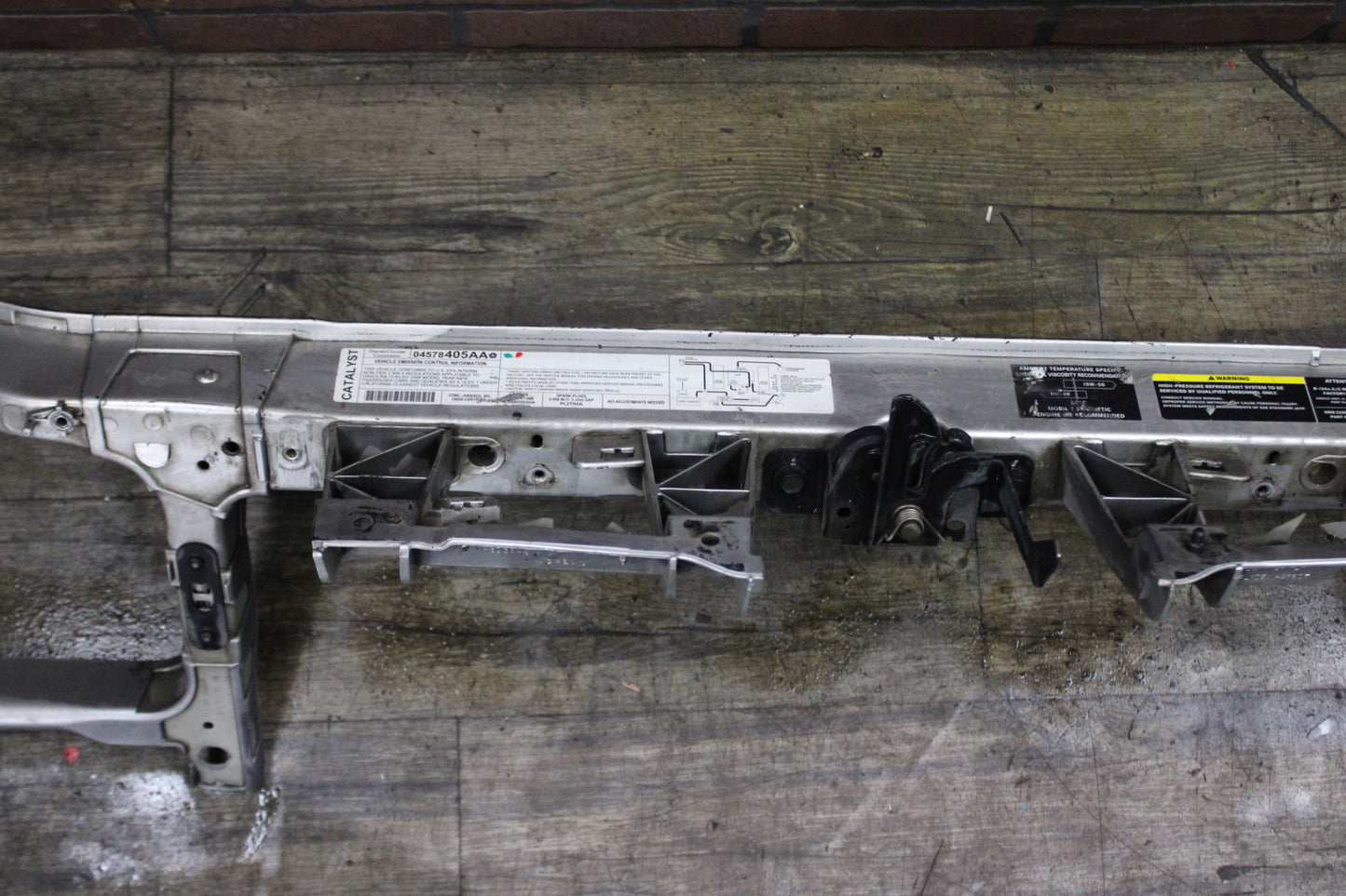 2005-2010 Chrysler 300C SRT-8 Front Upper Radiator Cross Member Support Bracket