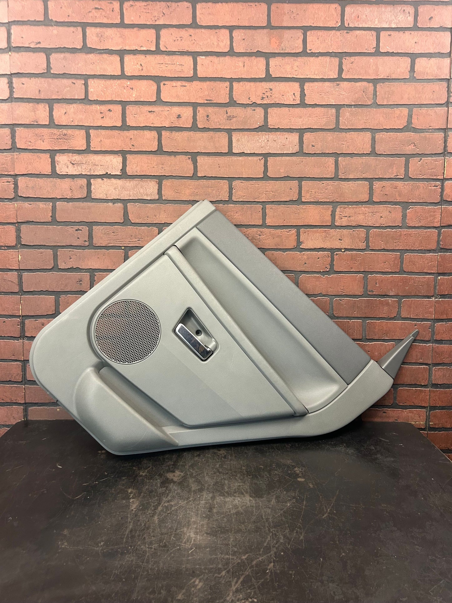 2005-2007 Jeep Grand Cherokee SRT8 Rear Passenger RH Side Interior Door Panel
