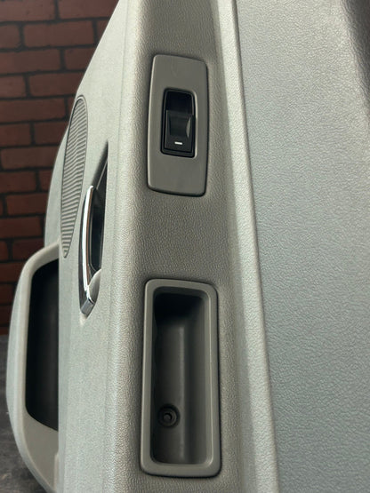 2005-2007 Jeep Grand Cherokee SRT8 Rear Passenger RH Side Interior Door Panel