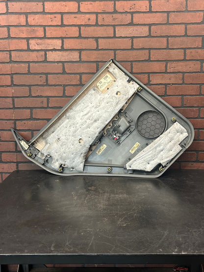 2005-2007 Jeep Grand Cherokee SRT8 Rear Passenger RH Side Interior Door Panel