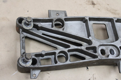 05-14 Chrysler 300C Dodge Charger Challenger SRT-8 V8 Transmission Crossmember