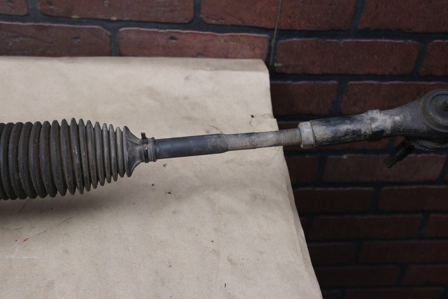 06-10 Chrysler 300C Dodge Charger Challenger SRT-8 Steering Rack and Pinion Gear