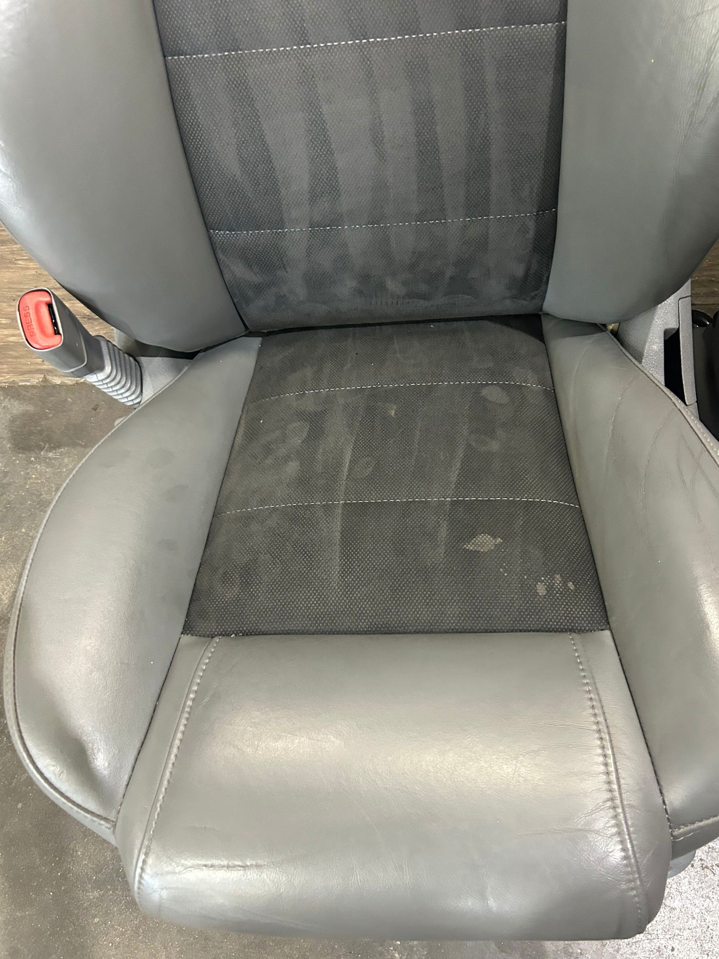 2005-2010 Jeep Grand Cherokee SRT8 Full Front Rear Seat Set Assembly OEM Gray