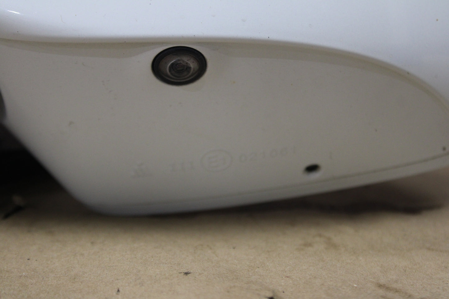 2013-2018 AUDI A8L A8 S8 DRIVER LEFT SIDE DOOR MIRROR W/ CAMERA OEM