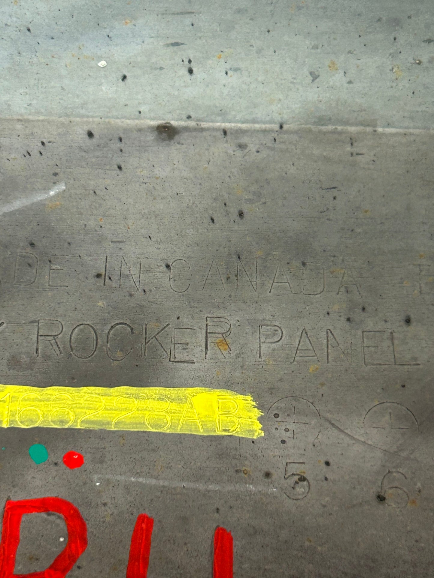 2005-10 Jeep Grand Cherokee SRT8 RH Door Sill Side Skirt Rocker Molding Panel