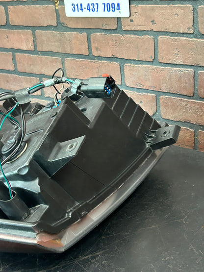 2005-2007 Jeep Grand Cherokee SRT8 Driver Left Headlight Assembly OEM