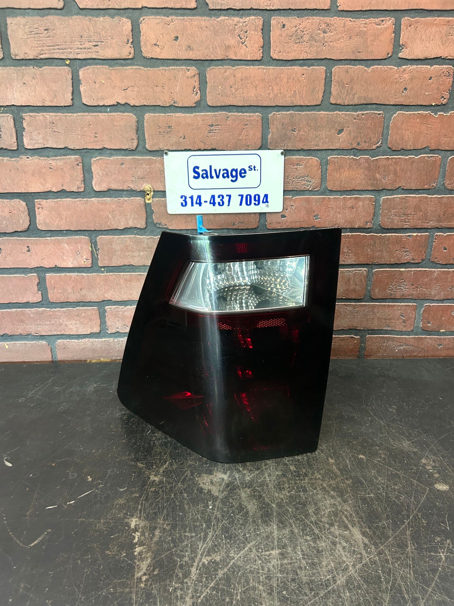 05-10 Jeep WK1 Grand Cherokee Tail Light Pair OEM Smoked