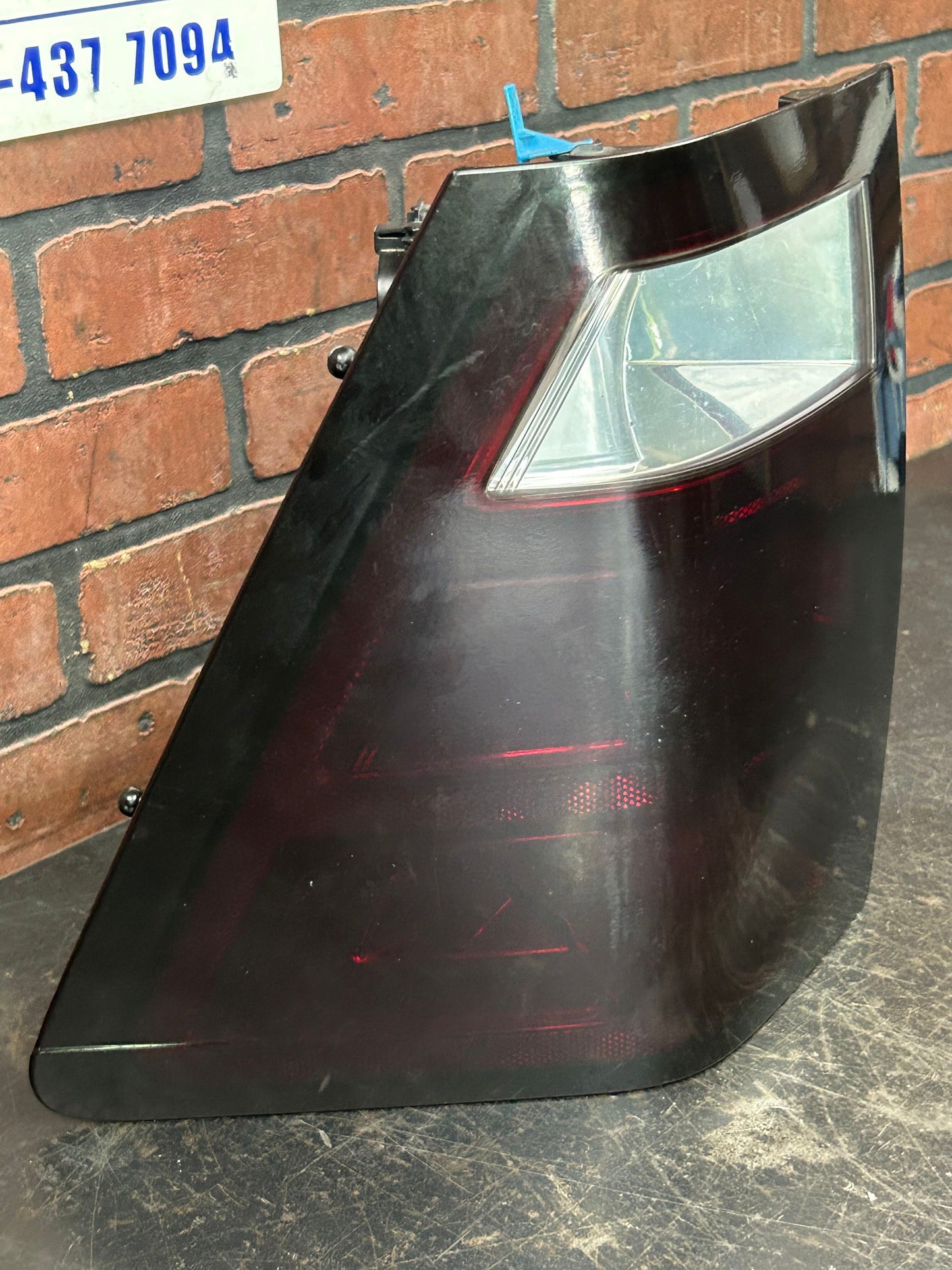 05-10 Jeep WK1 Grand Cherokee Tail Light Pair OEM Smoked