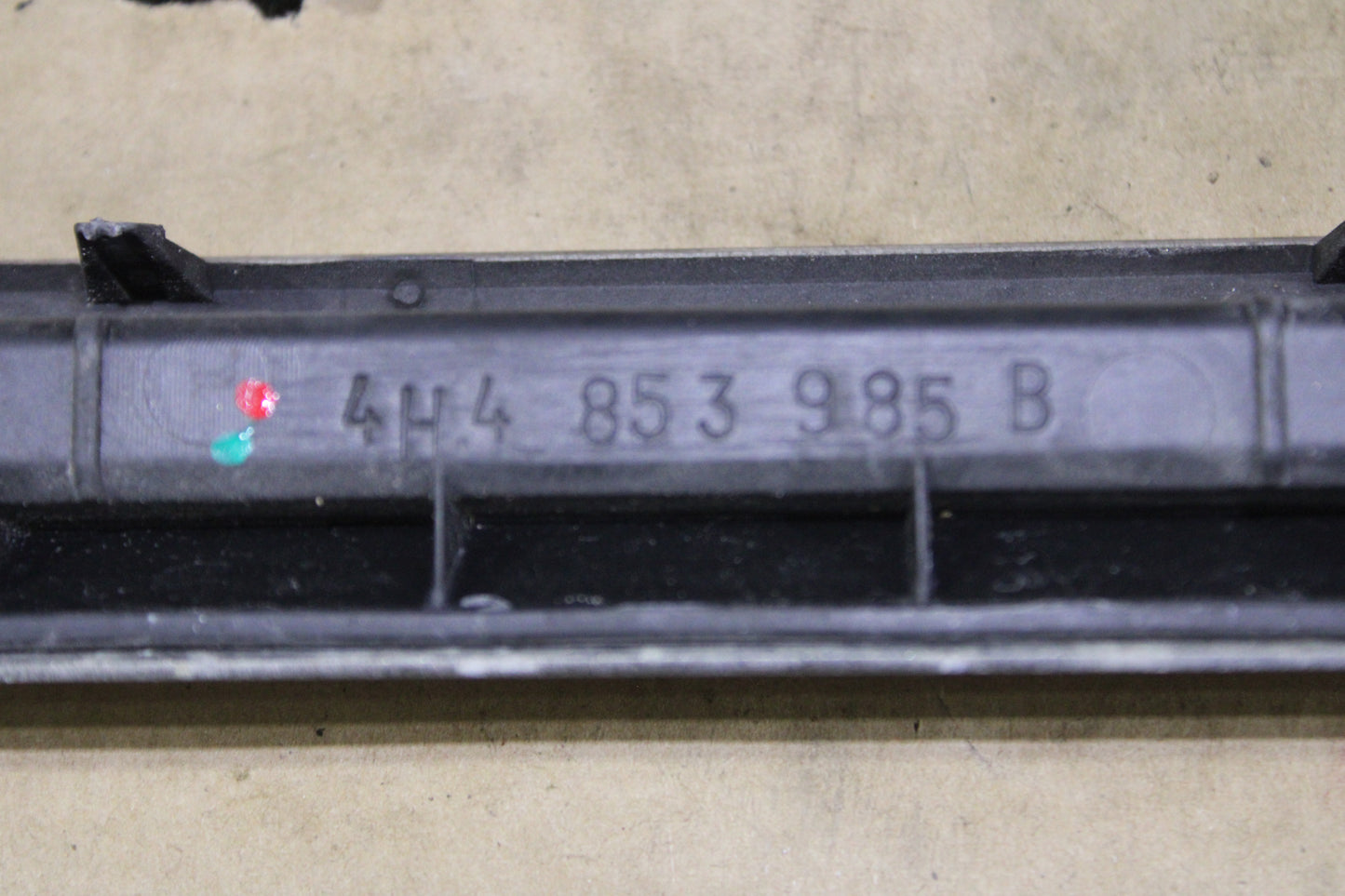 2011-2015 Audi A8 Quattro Passenger Driver Rocker Panel Guard 4h4 853 986 b OEM