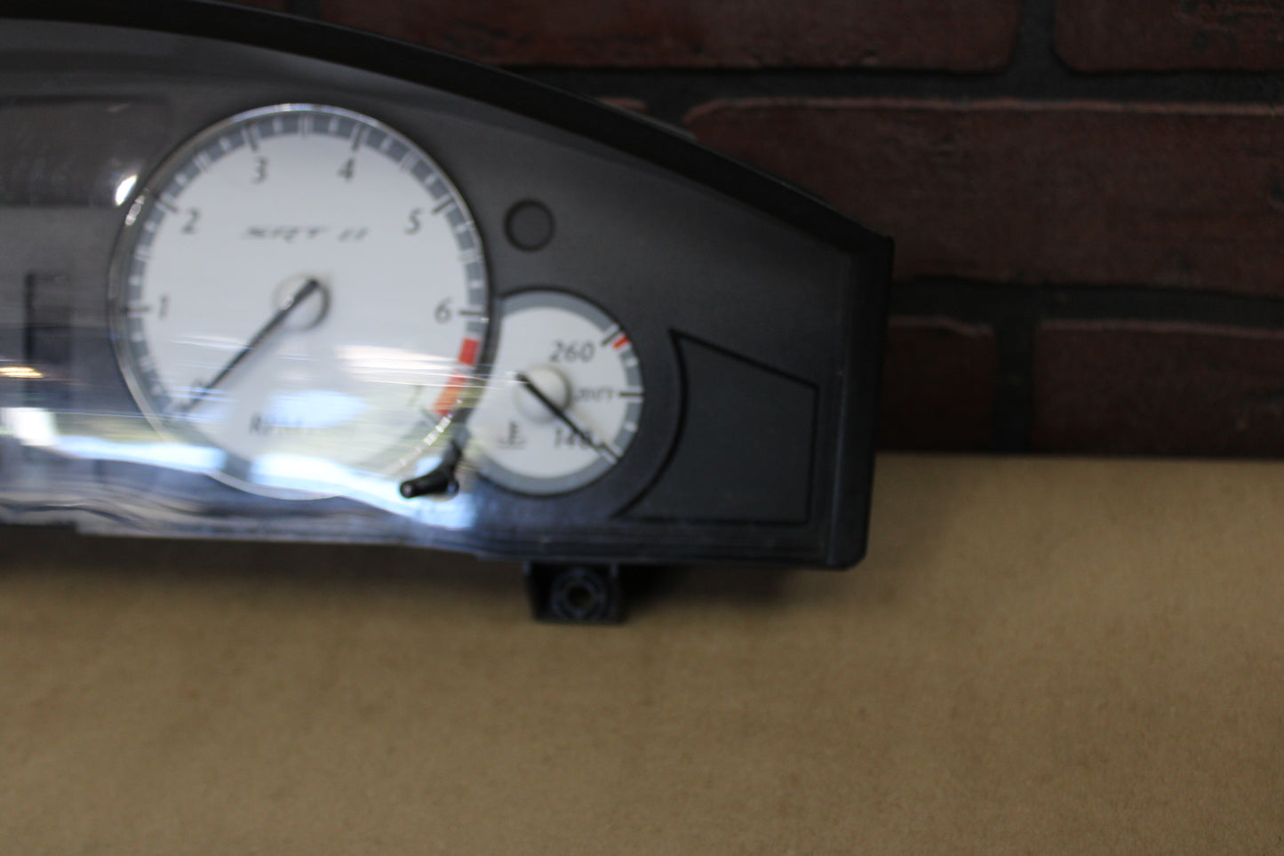 05-07 Chrysler 300C SRT-8 180MPH Gauge Instrument Cluster Speedometer Tachometer