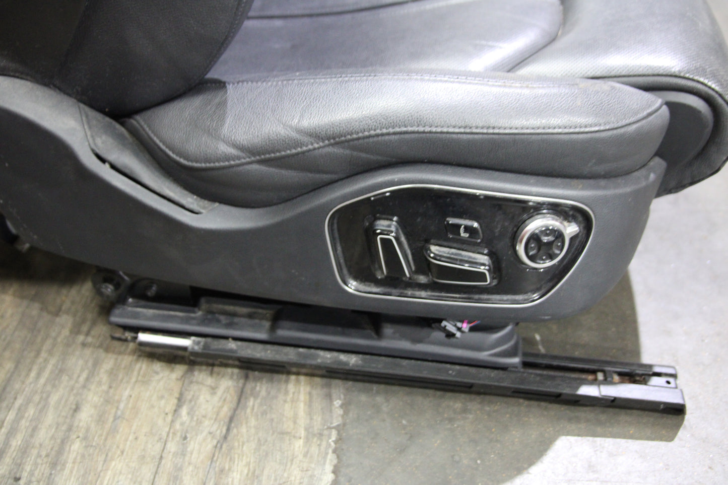 2011-2018 AUDI A8 QUATTRO FRONT & REAR BLACK LEATHER SEAT FULL SET BLACK