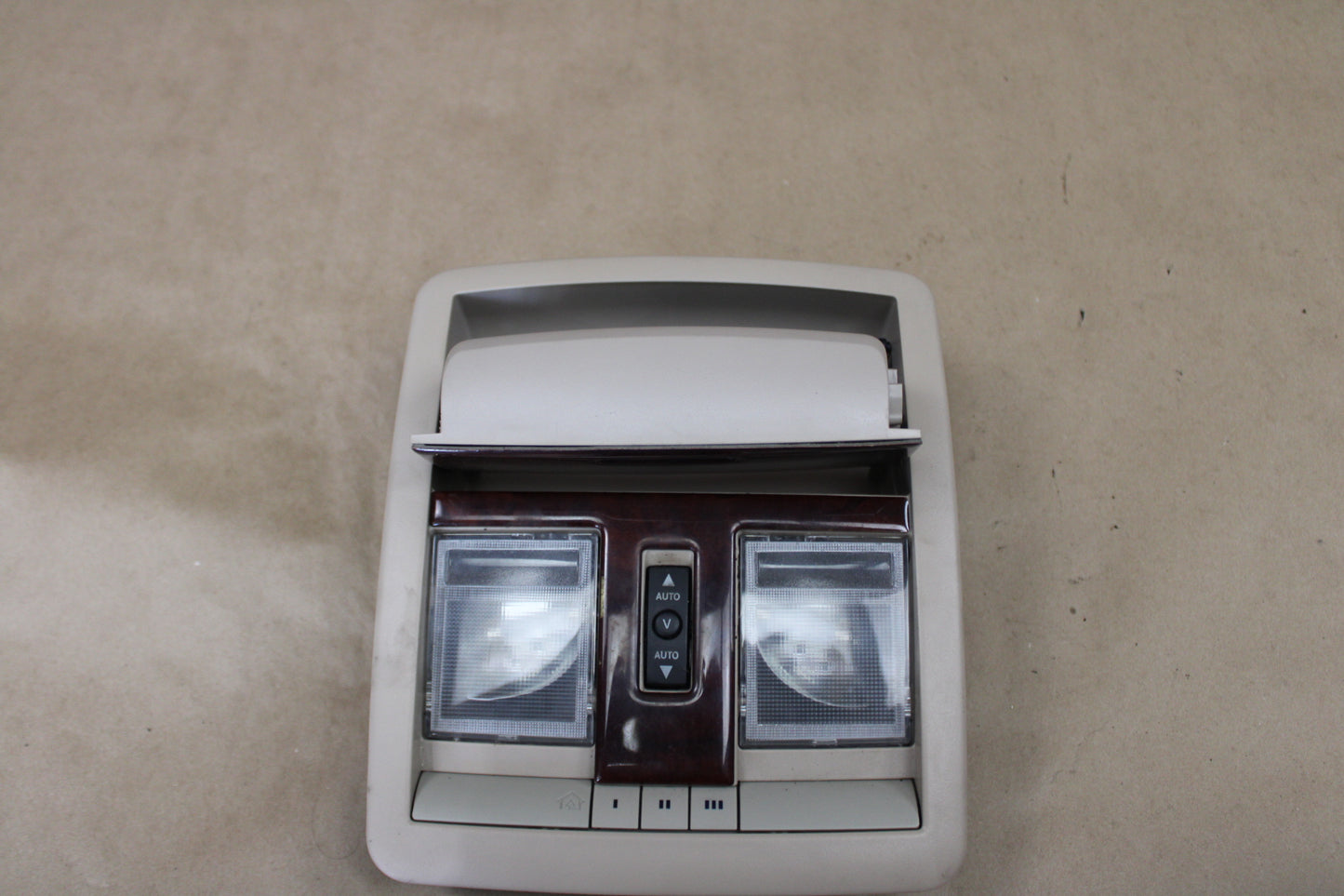 05-07 Chrysler 300C Charger Magnum Jeep SRT-8 Overhead Console Sunroof Control