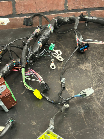 2006 Jeep Grand Cherokee 6.1 V8 Instrument Panel Dash Wiring Harness 56047448AD