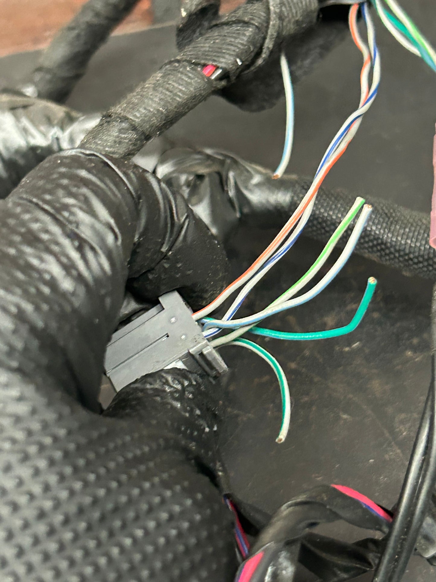 2006 Jeep Grand Cherokee 6.1 V8 Instrument Panel Dash Wiring Harness 56047448AD