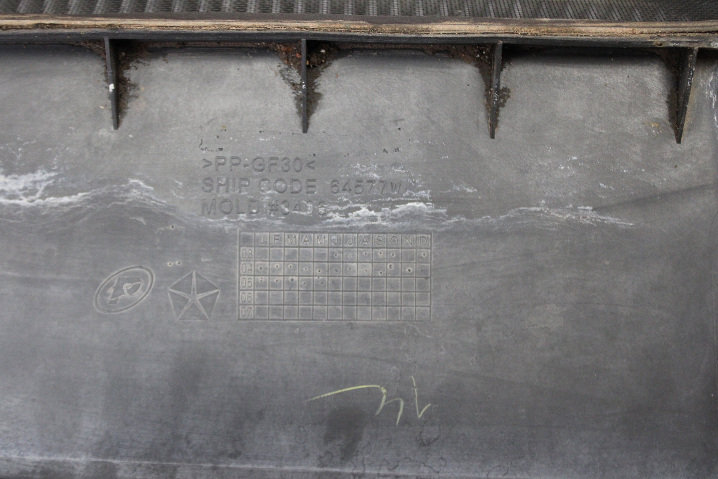 05-10 Dodge Charger Magnum Chrysler 300C SRT-8 Cabin Air Filter Housing Assembly