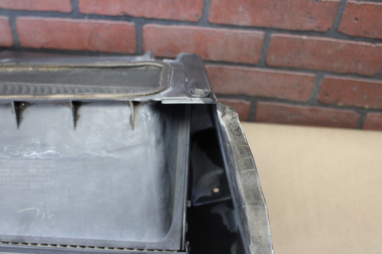 05-10 Dodge Charger Magnum Chrysler 300C SRT-8 Cabin Air Filter Housing Assembly