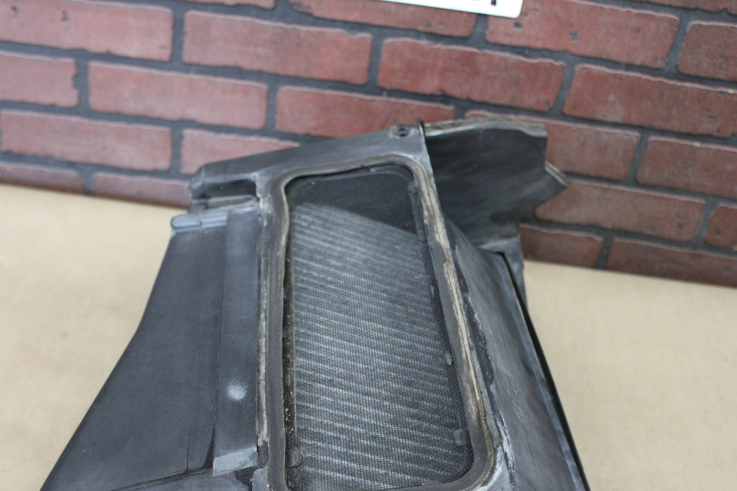 05-10 Dodge Charger Magnum Chrysler 300C SRT-8 Cabin Air Filter Housing Assembly