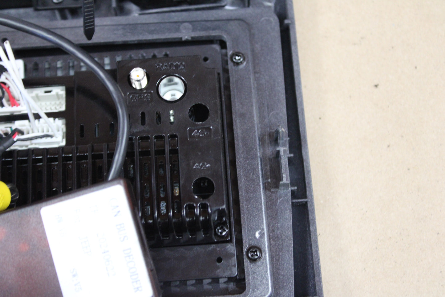 05-07 Chrysler 300C SRT8 Big Radio Screen Apple Carplay Bluetooth Upgrade Stereo