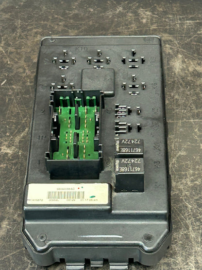 2005-2006 Jeep Grand Cherokee Body Control Module Fuse Box BCM 56050066AC OEM