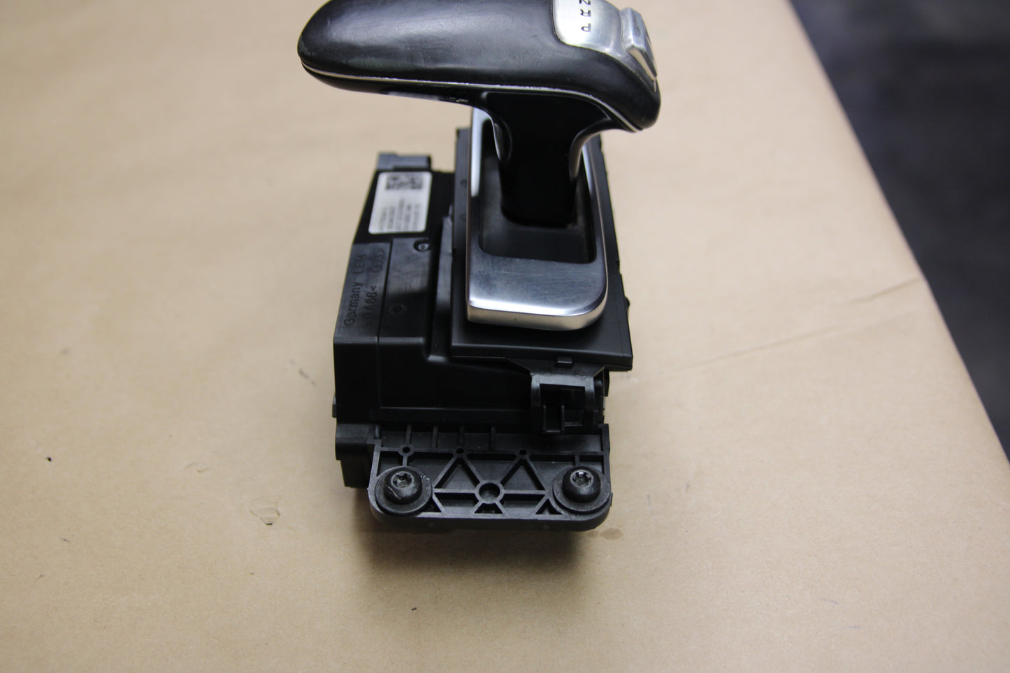 12-15 AUDI A8L TRANSMISSION GEAR SHIFT SHIFTER SELECTOR LEVER W/ CABLE OEM