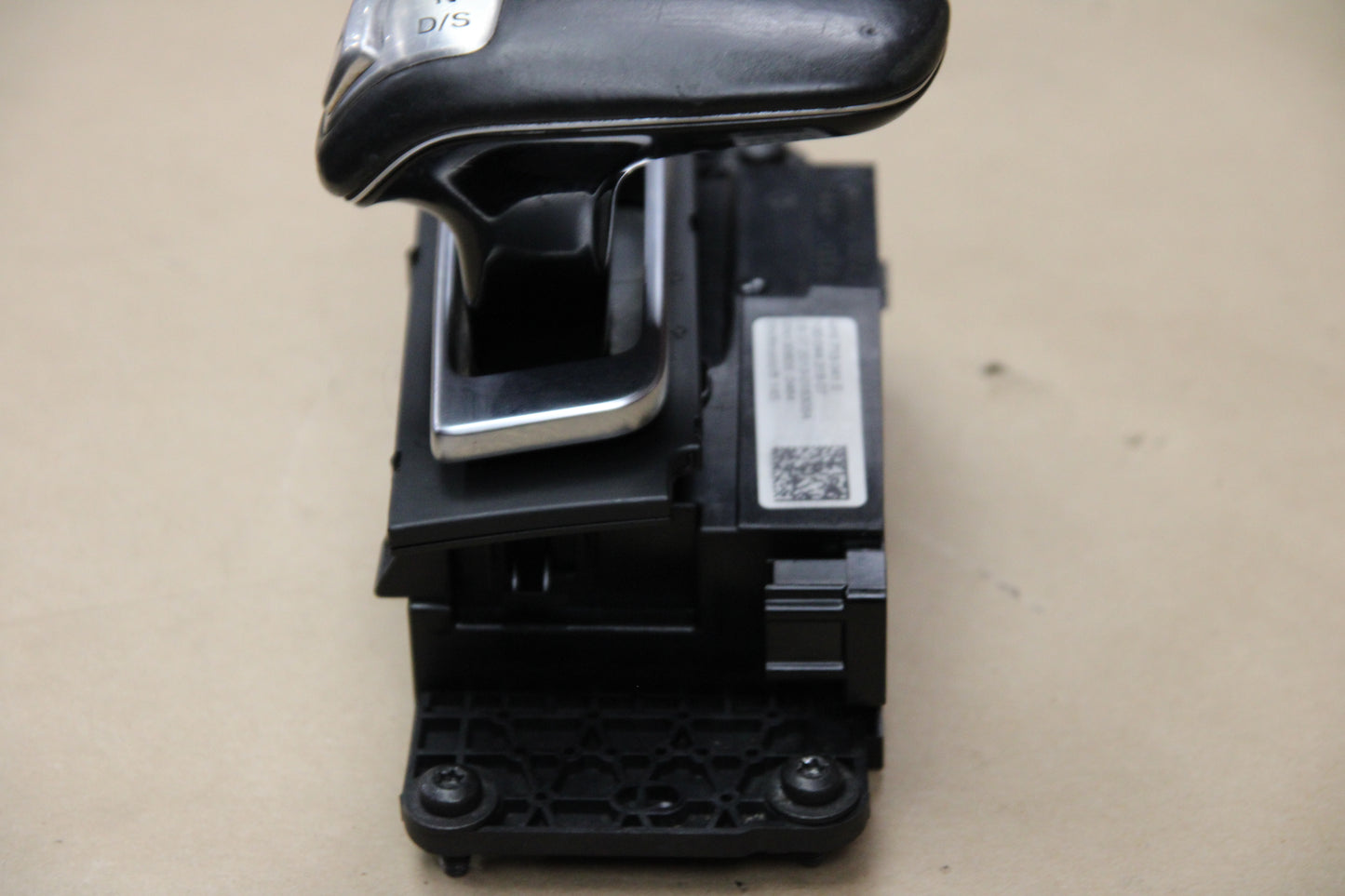 12-15 AUDI A8L TRANSMISSION GEAR SHIFT SHIFTER SELECTOR LEVER W/ CABLE OEM