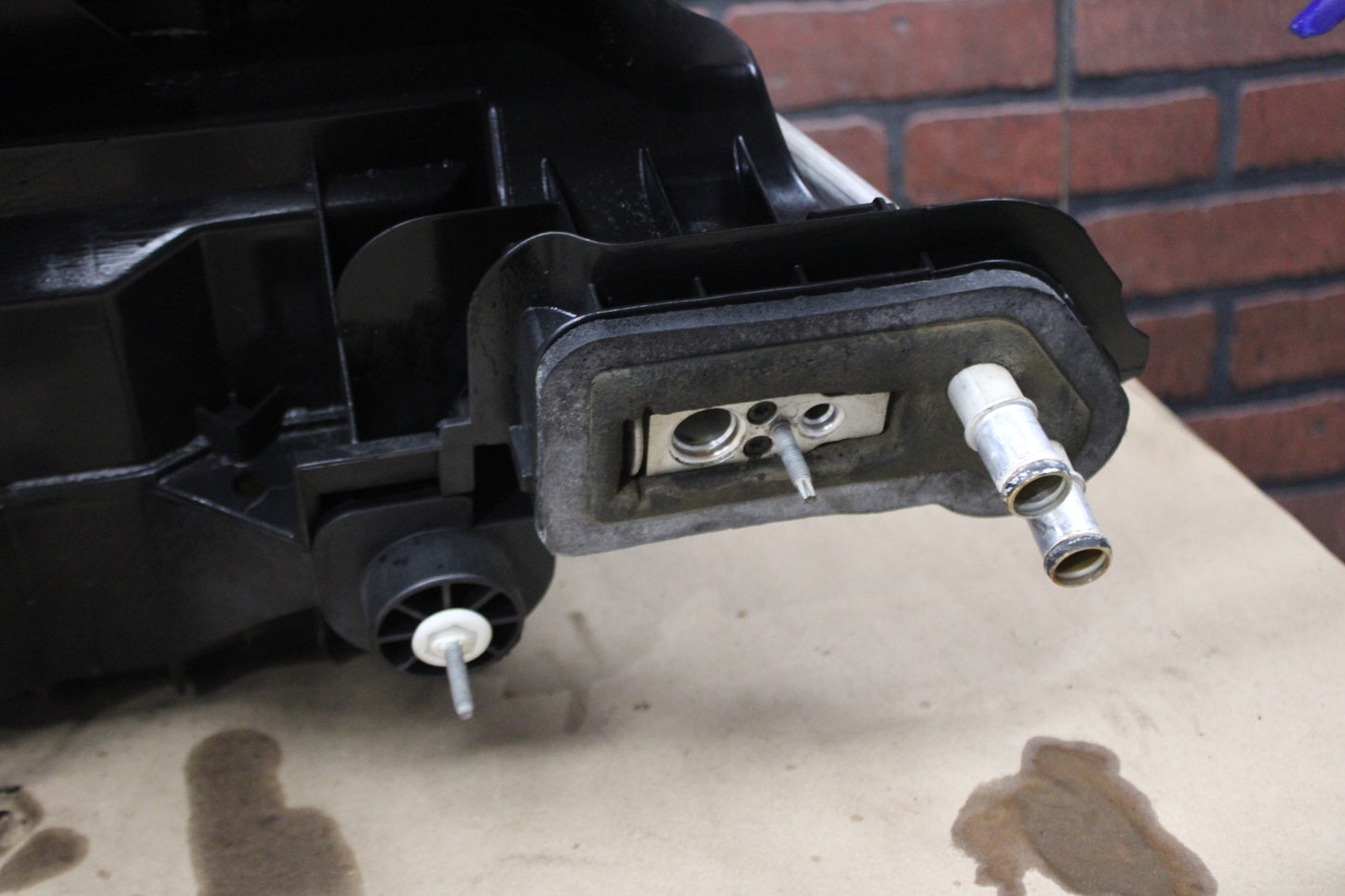 2006 CHRYSLER 300 HVAC A/C HEATER BLOWER HOUSING BOX OEM 04596500AE