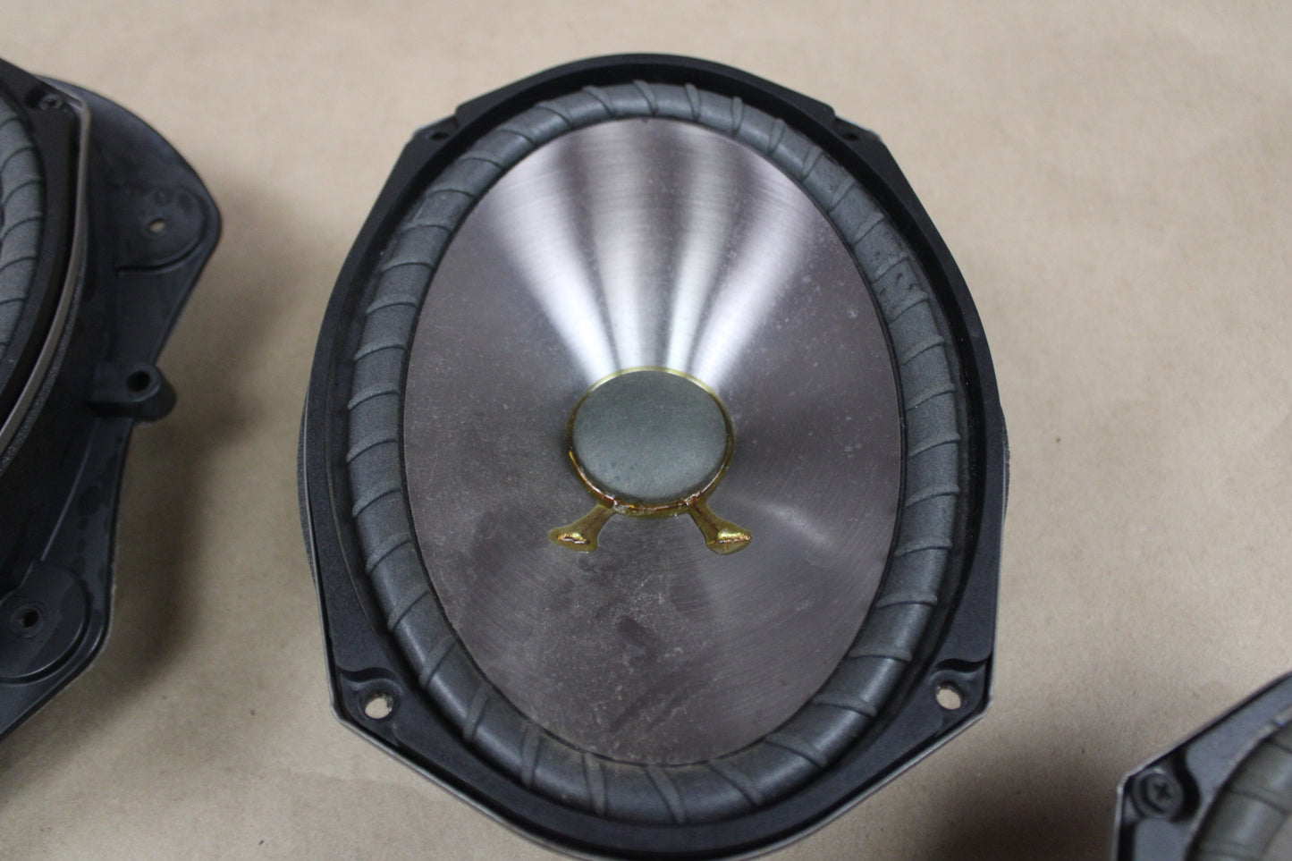2006 Chrysler 300C SRT8 Sound Audio Speaker Set Kit of 7 OEM 05030126AA