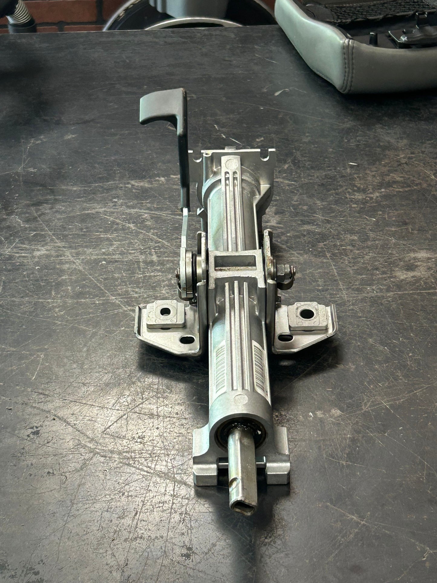 2005-2010 Jeep Grand Cherokee Steering Column with Tilt Factory OEM