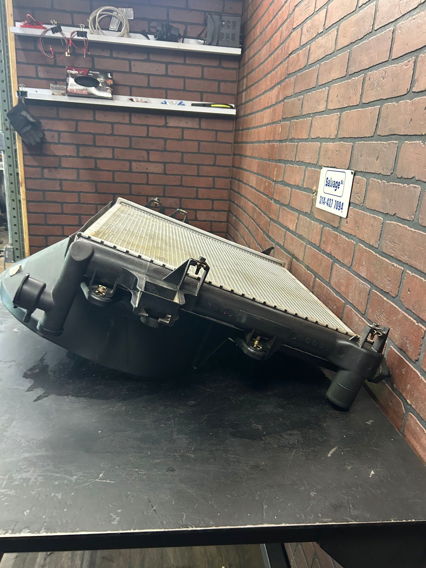 2005-2010 Jeep Grand Cherokee Commander Engine Cooling Fan Radiator Assembly