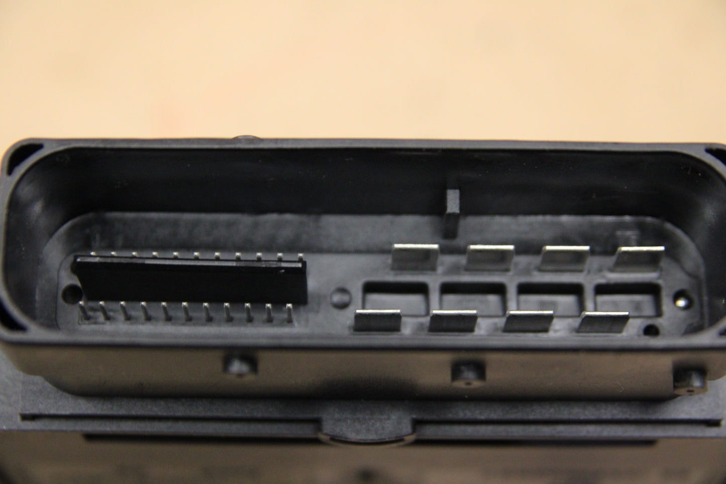 2012-2018 AUDI A8L ELECTRONIC PARKING BRAKE COMPUTER CONTROL MODULE OEM