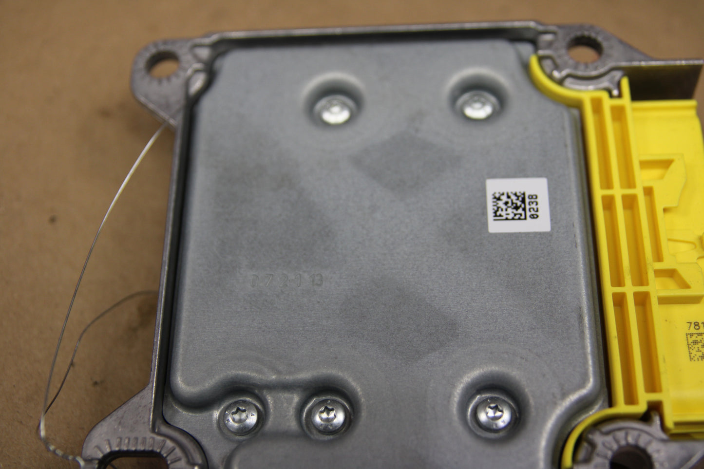 2012 - 2018 AUDI A8L YAW RATE CONTROL SPEED SENSOR MODULE OEM 4H0 907 637 K