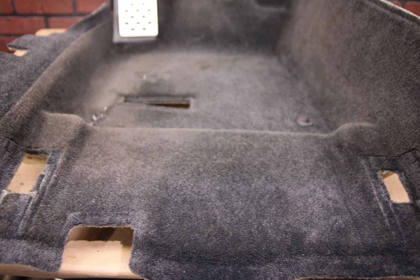 2011-2014 AUDI A8L FRONT DRIVER LEFT SIDE FLOOR CARPET MAT LINER COVER OEM